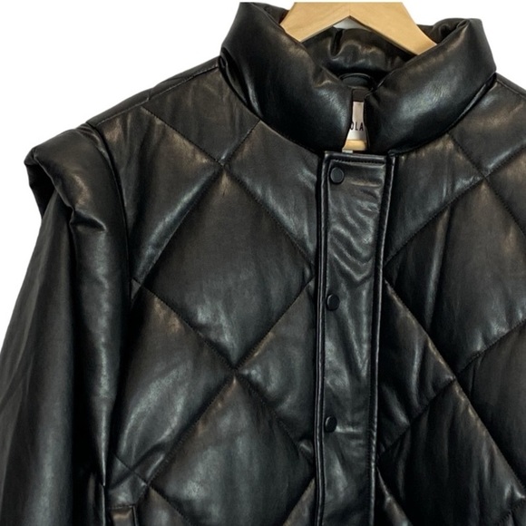 Pistola Callista Puffer Jacket with Removable Sleeves - Picture 2 of 12